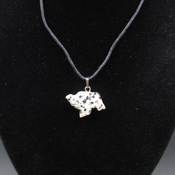 Vintage 15" Carved Elephant Stone Pendant Necklace - Picture 3 of 6